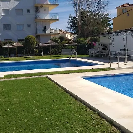 Apartamento En La Milla De Oro, A 100m De La Playa