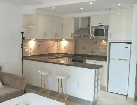 Apartamento En La Milla De Oro, A 100m De La Playa Апартаменты